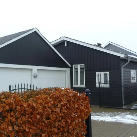 Gronnevej 35 Apartment